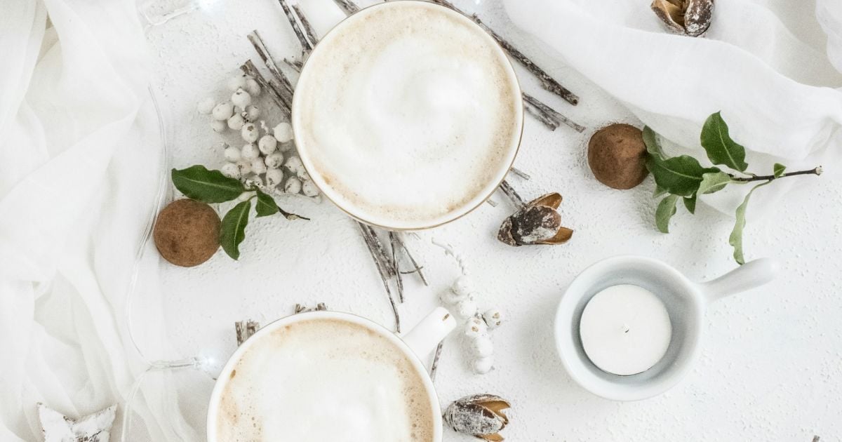 Празднуем именины 17 февраля: идеи для поздравлений и подарков