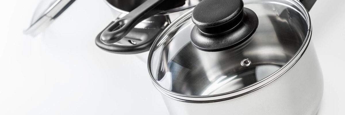 Возвращаем блеск стеклянным поверхностям: простые лайфхаки для дома